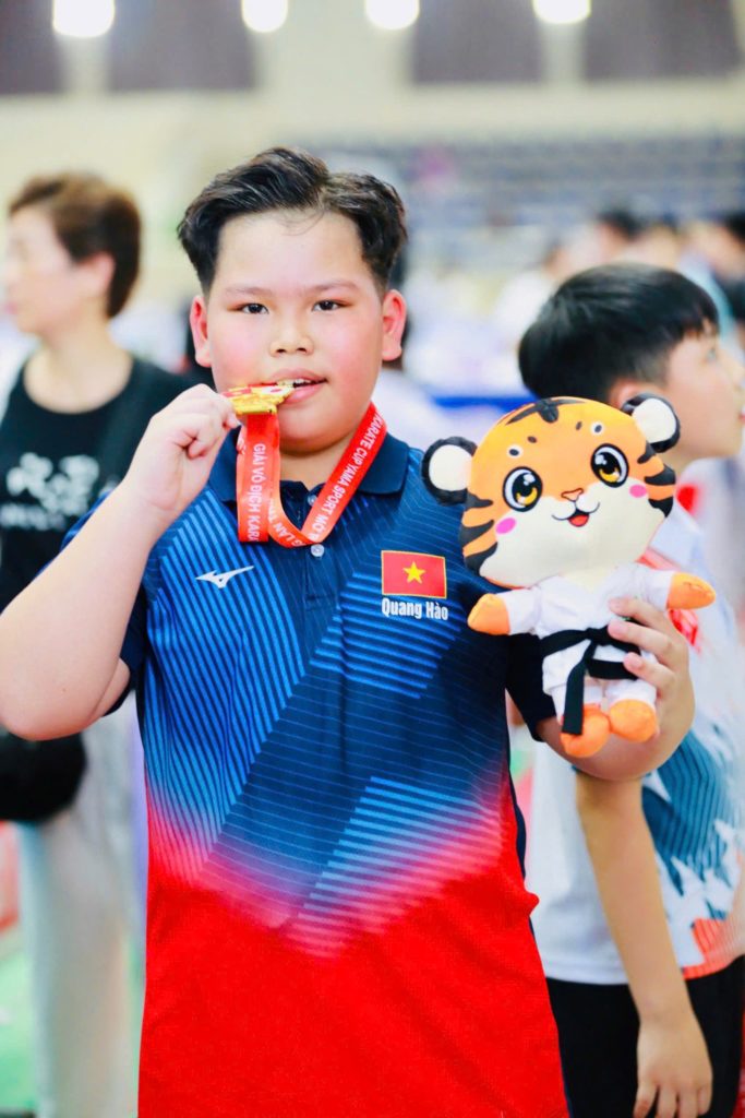 Học sinh trường Tiểu học, THCS và THPT FPT Hà Nam rinh liền 3 huy chương vàng tại giải Vô địch Karate Cup YAMA Sport mở rộng lần thứ VII năm 2025 14 1 175