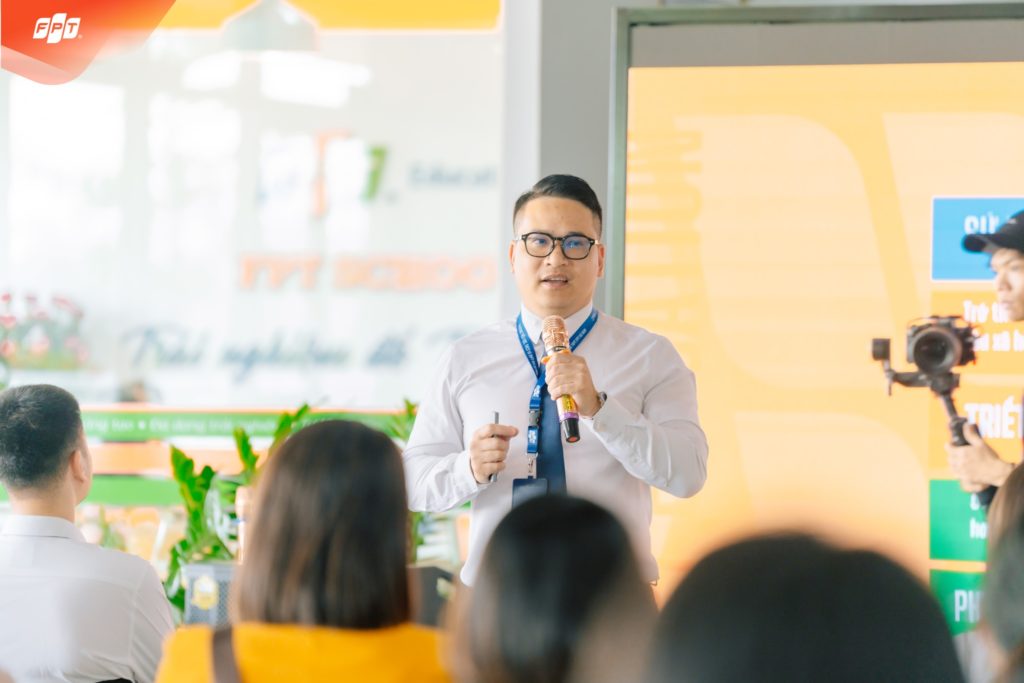 Chúc mừng gần 300 thí sinh hoàn thành kỳ thi đánh giá năng lực đầu vào tháng 5 năm học 2025-2026 15 1 180