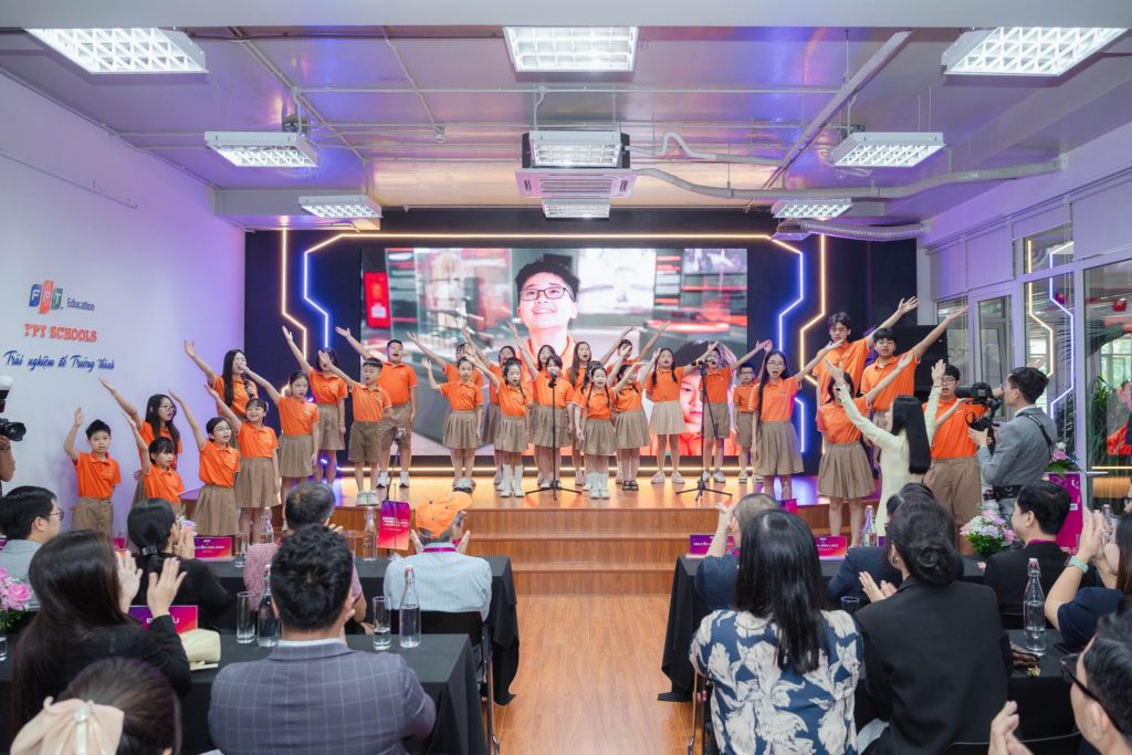 FPT EDUCAMP 2025 – “MỞ CỬA” HỌC TẬP CÁ NHÂN HÓA, VỀ VỚI BẢN CHẤT CỦA GIÁO DỤC CÁ NHÂN 14 1 248