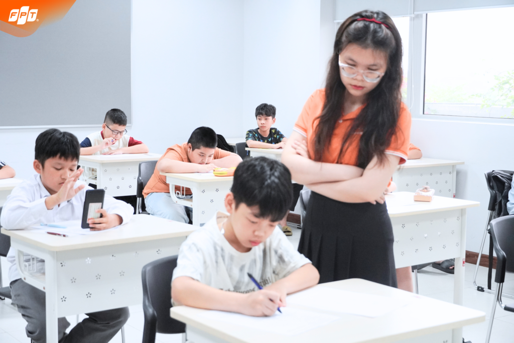 CHÚC MỪNG CÁC SĨ TỬ ĐÃ HOÀN THÀNH KỲ THI ĐẦU VÀO NGÀY 27/4/2025! 14 1 55