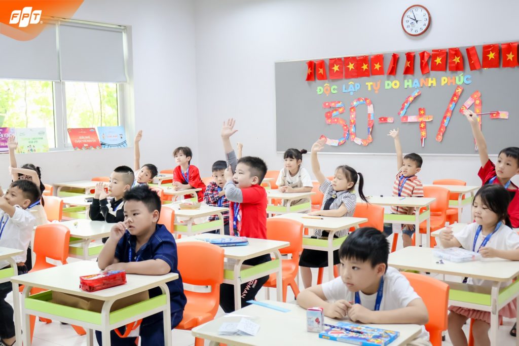 Chúc mừng gần 300 thí sinh hoàn thành kỳ thi đánh giá năng lực đầu vào tháng 5 năm học 2025-2026 14 10 37