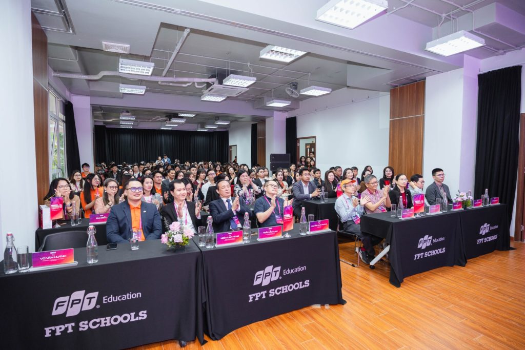 FPT EDUCAMP 2025 – “MỞ CỬA” HỌC TẬP CÁ NHÂN HÓA, VỀ VỚI BẢN CHẤT CỦA GIÁO DỤC CÁ NHÂN 17 2 188