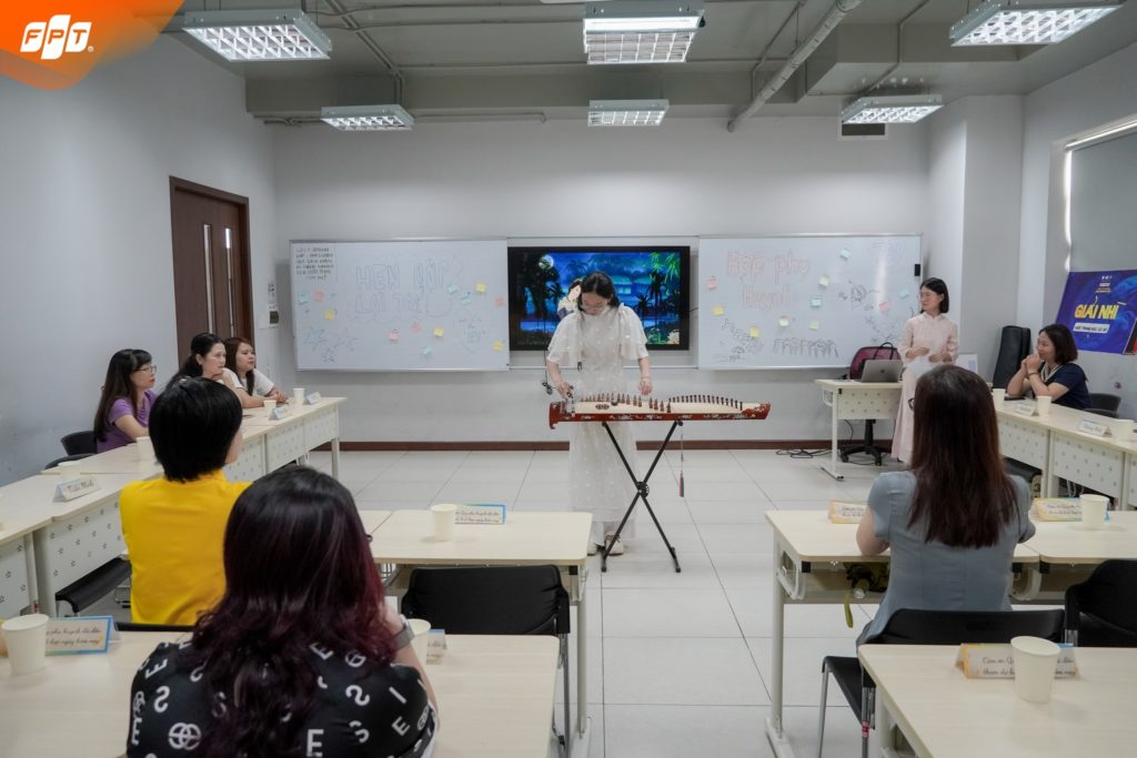 Ngập tràn cảm xúc tại buổi họp phụ huynh cuối học kỳ II năm học 2024 - 2025 15 3 117