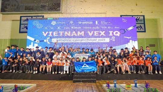 Học sinh FPT Schools giành 6 giải tại Giải Vô địch VEX IQ Robotics toàn quốc 2023 11 Các thí sinh của Hệ thống Trường Phổ thông FPT thi đấu tại VEX IQ Robotics toàn quốc 2023