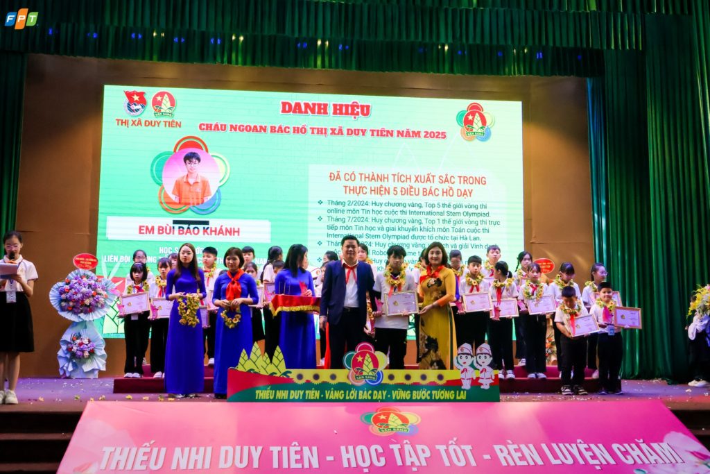 6 học sinh xuất sắc của FPT School Hà Nam vinh dự có mặt tại Đại hội cháu ngoan Bác Hồ Thị xã Duy Tiên lần thứ XI năm 2025 16 4 99