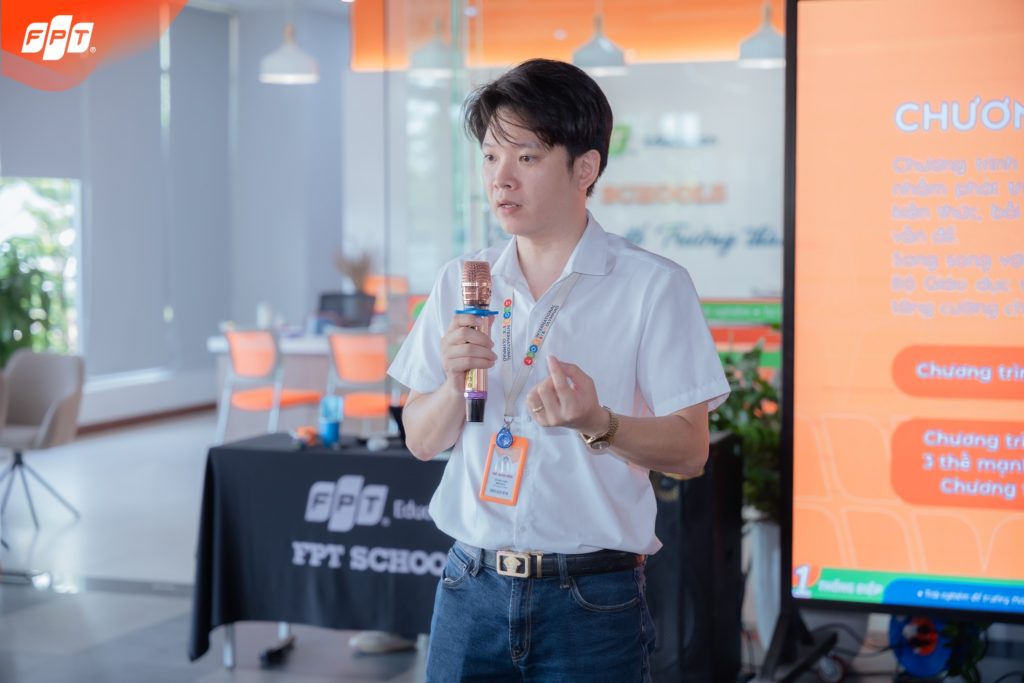FPT Schools tổ chức Hội thảo "Tư vấn lựa chọn tổ hợp" và kỳ thi "Khảo sát chất lượng đầu vào môn tiếng Anh" dành cho học sinh lớp 10 năm học 2025-2026 16 5 101