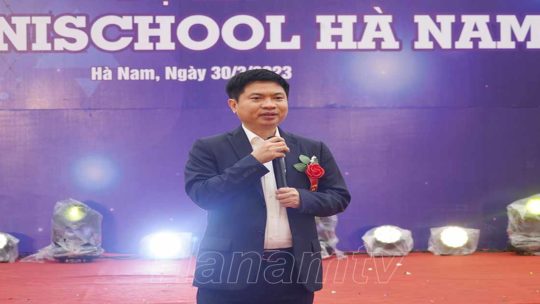 Đồng chí Chủ tịch UBND tỉnh Trương Quốc Huy phát biểu tại buổi lễ