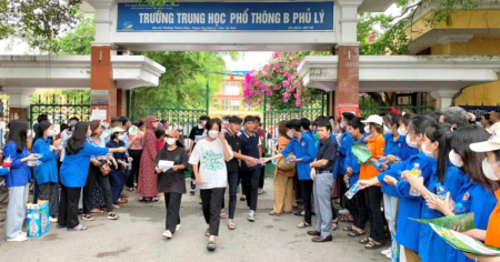 Tiếp sức mùa thi vào 10