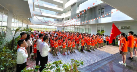 Lễ chào cờ đầu tiên tại FPT Schools Hà Nam