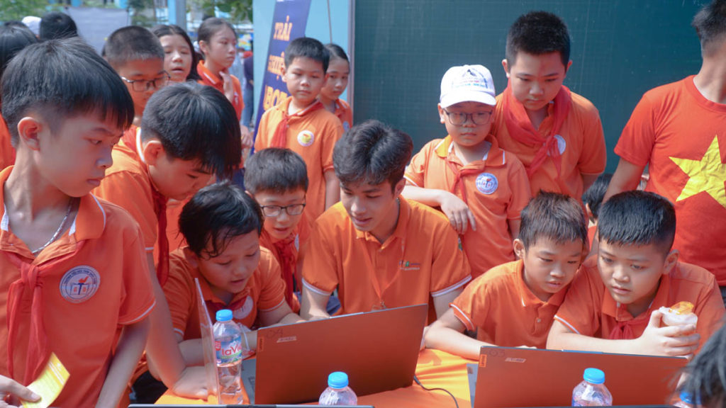 Tin học lập trình thu hút sự quan tâm của đông đảo các em học sinh