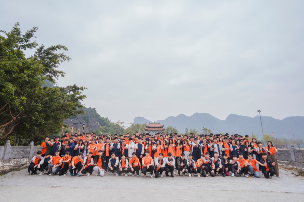 HÀNH TRÌNH KHÁM PHÁ CỦA KHỐI THPT – MỞ RỘNG HIỂU BIẾT, NUÔI DƯỠNG TỰ HÀO 12 image 14