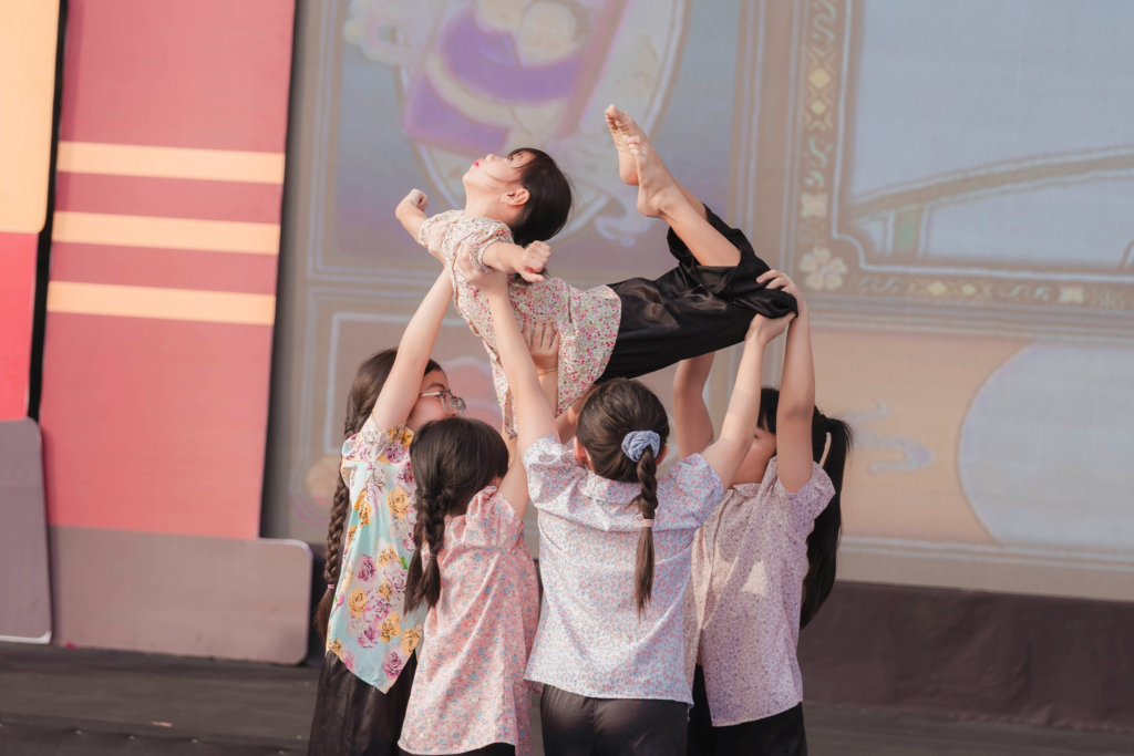 KHỐI TIỂU HỌC TỎA SÁNG – KHI KIẾN THỨC, BẢN LĨNH VÀ SỰ TỰ TIN HỘI TỤ 23 image 167