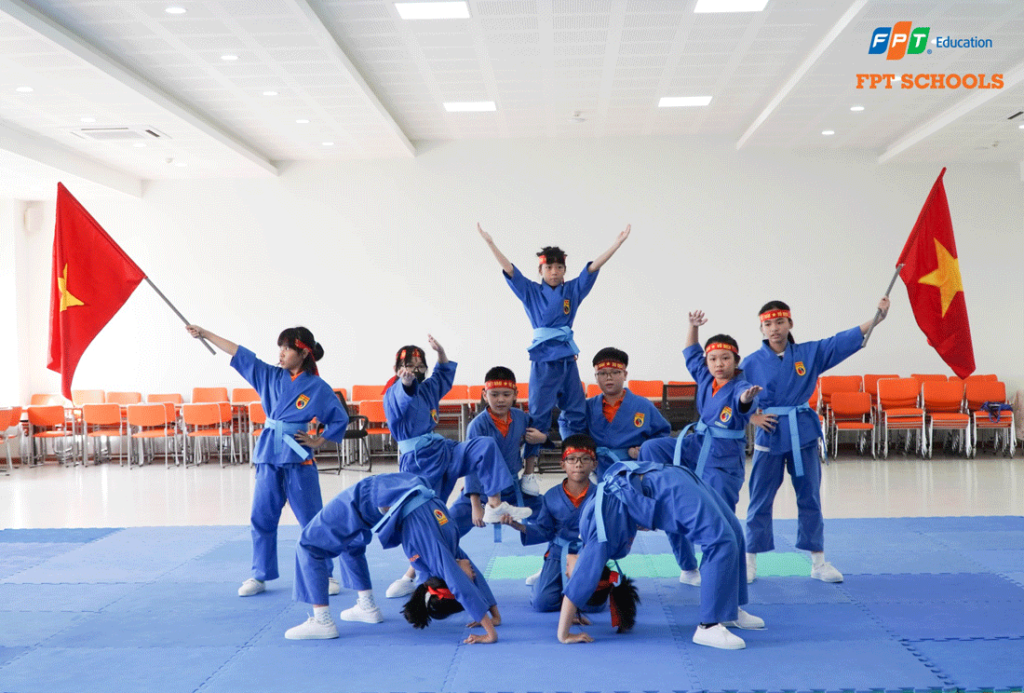 Học sinh FPT được khuyến khích tham gia các hoạt động liên quan đến biểu diễn, thi đấu Vovinam. 