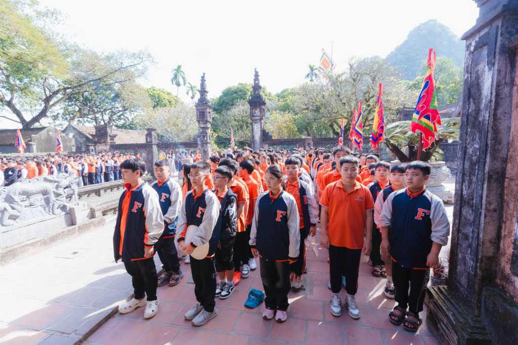 Bước Ra Ngoài Lớp Học – Khám Phá Văn Hoá & Lịch Sử Việt Nam 13 image 45