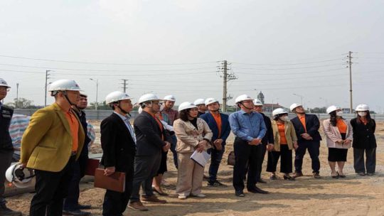 Đoàn thẩm định của Sở Giáo dục và Đào tạo tỉnh Hà Nam thăm quan dự án Trường PTLC FPT Hà Nam 12 Đoàn thẩm định thăm quan tiến độ thực tế dự án