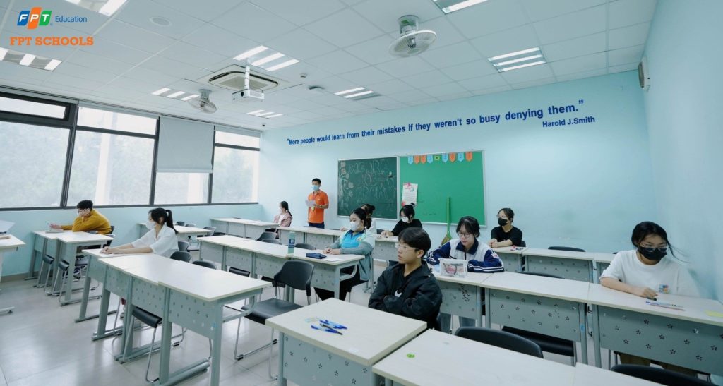 Học sinh lớp 9 dự thi Học bổng Tài năng Trường Phổ thông FPT – FPT Schools